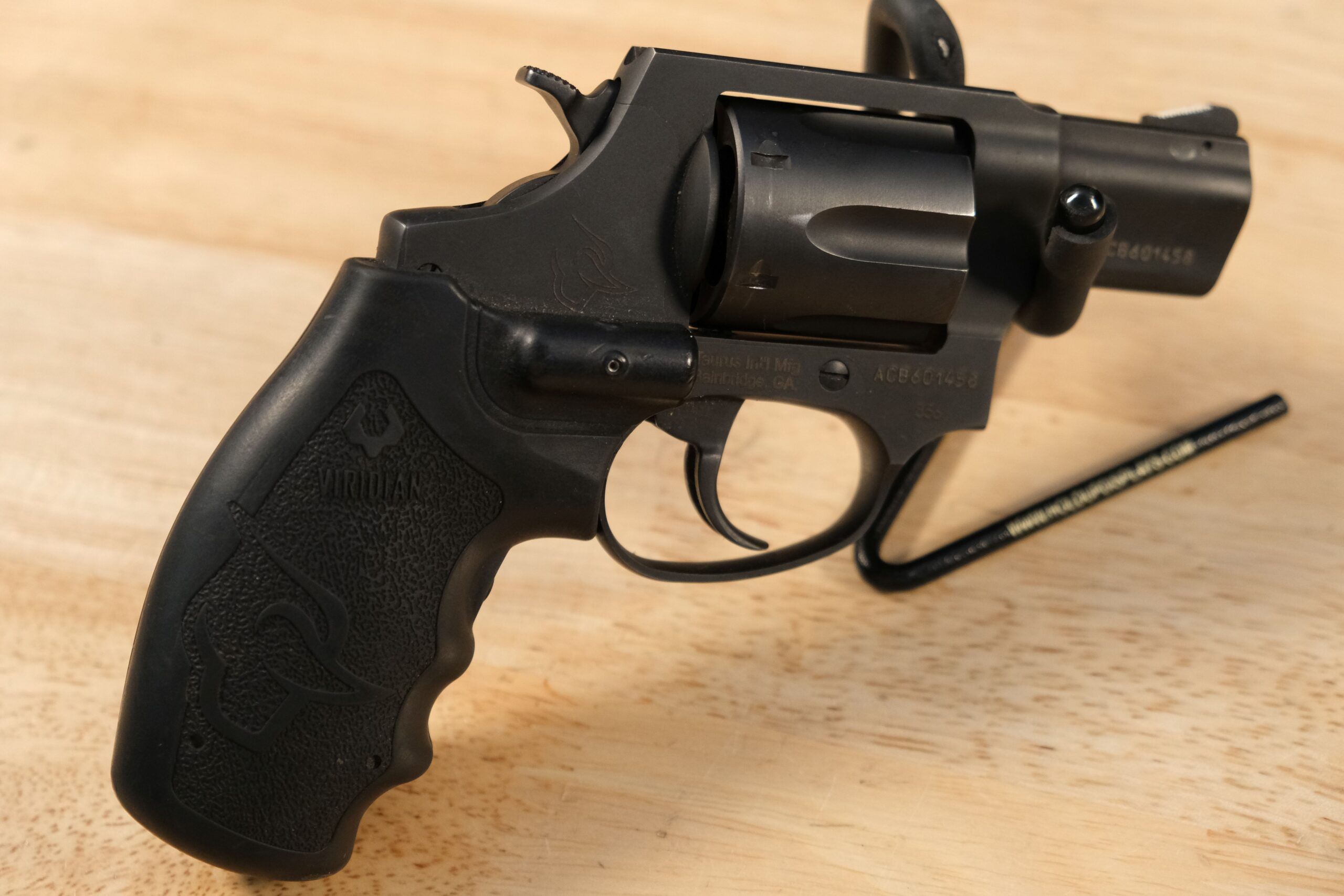 USED TAURUS 856 38 SPCL 6RD 2" SPEEDLOADER/CASE/LASER GRIP