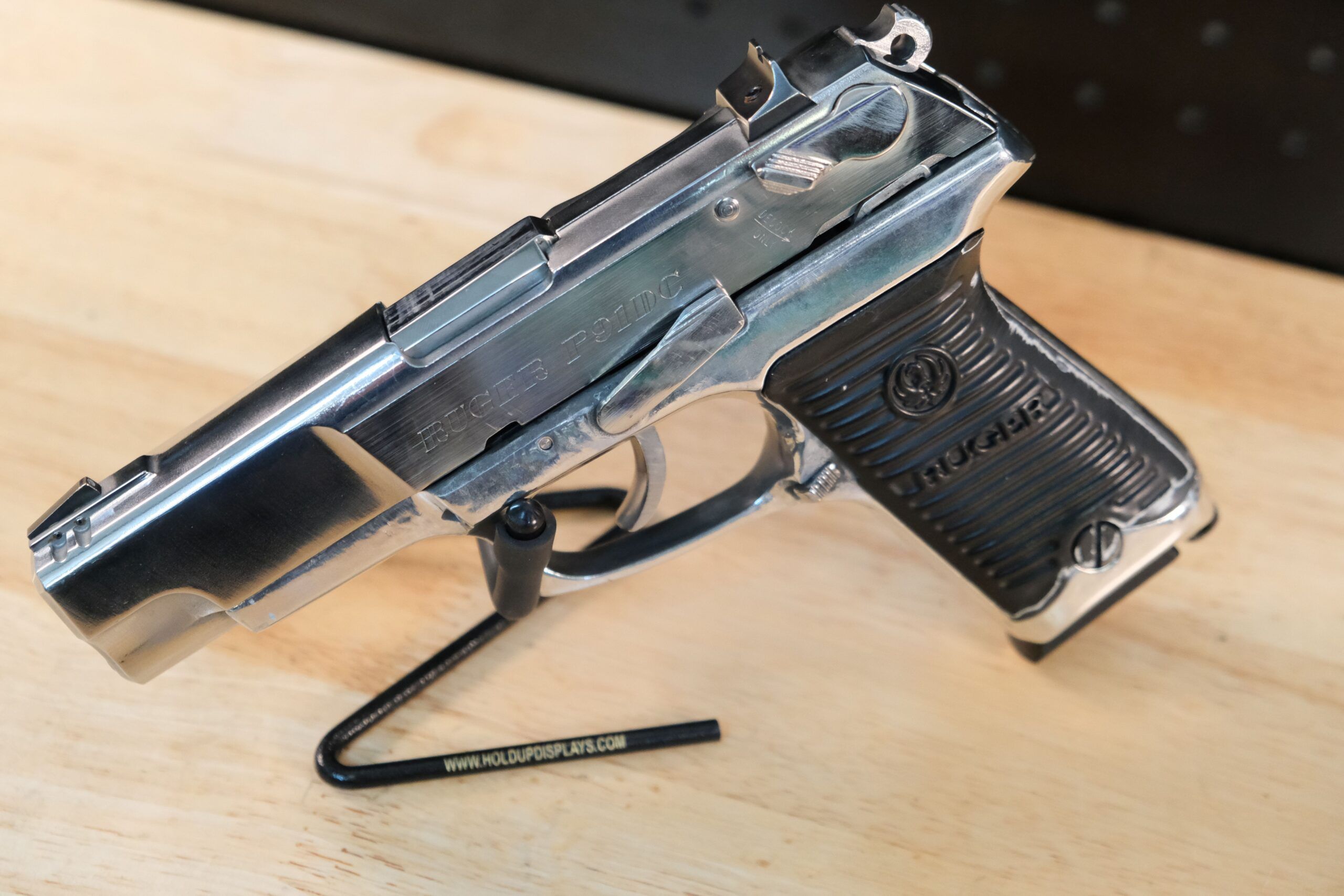 USED RUGER P91DC 40 S&W PISTOL 4.5"