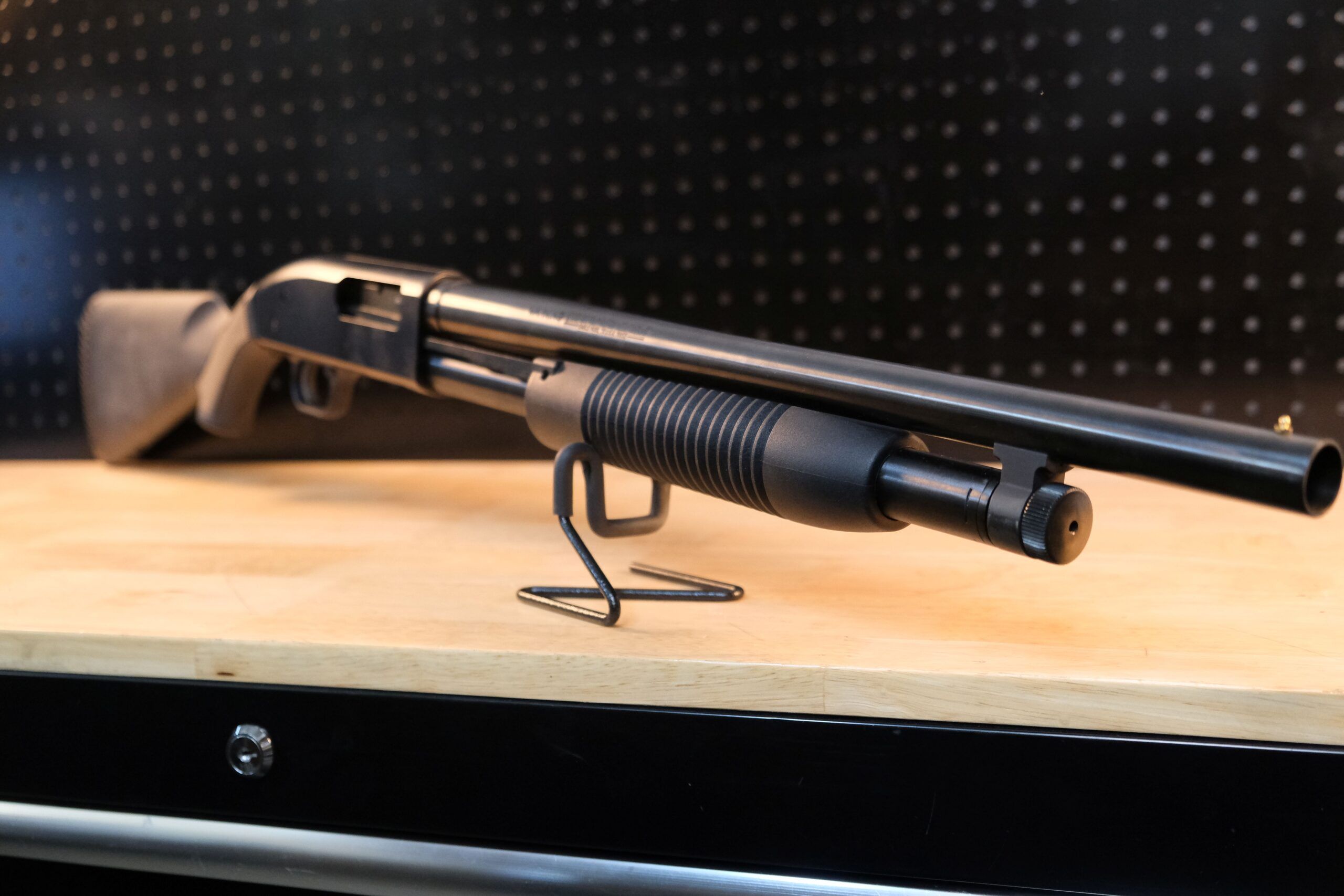 MAVRICK 88 18.5" AND 24" BARRELS 12GA SHOTGUN-USED