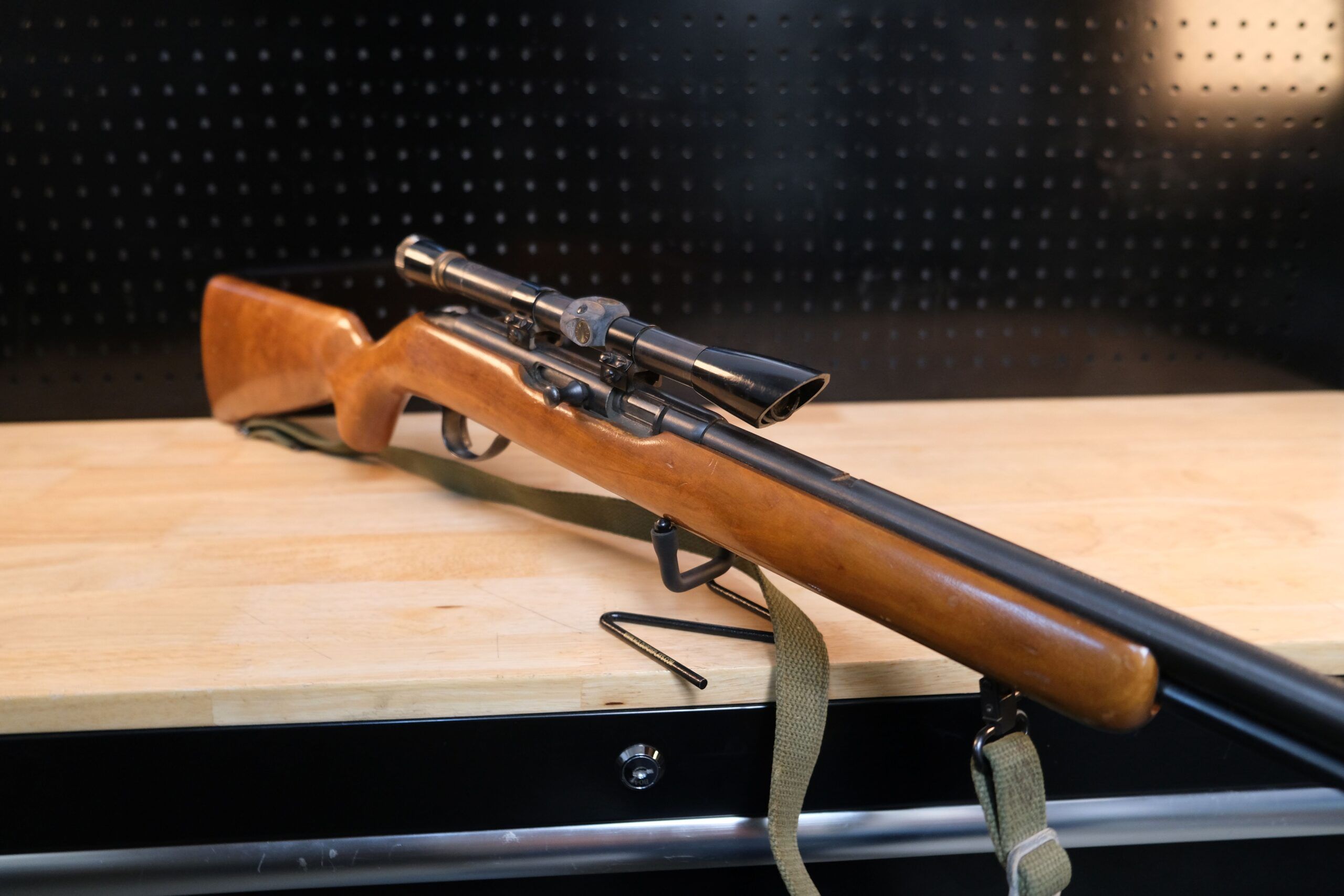 USED Savage Arms Mod 187J, .22 Rifle 24'