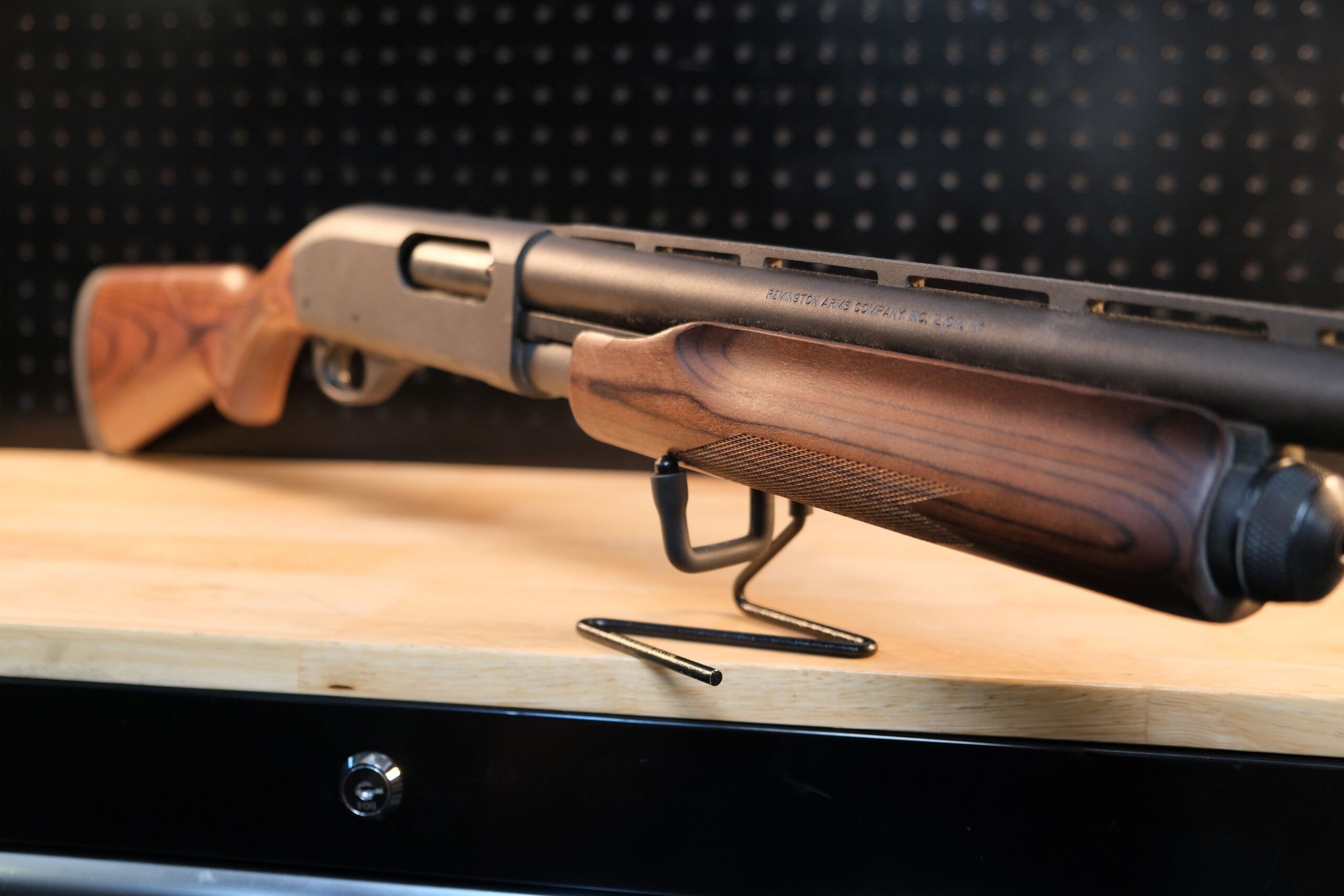 USED REMINGTON 870 12 GAUGE 28 INCH